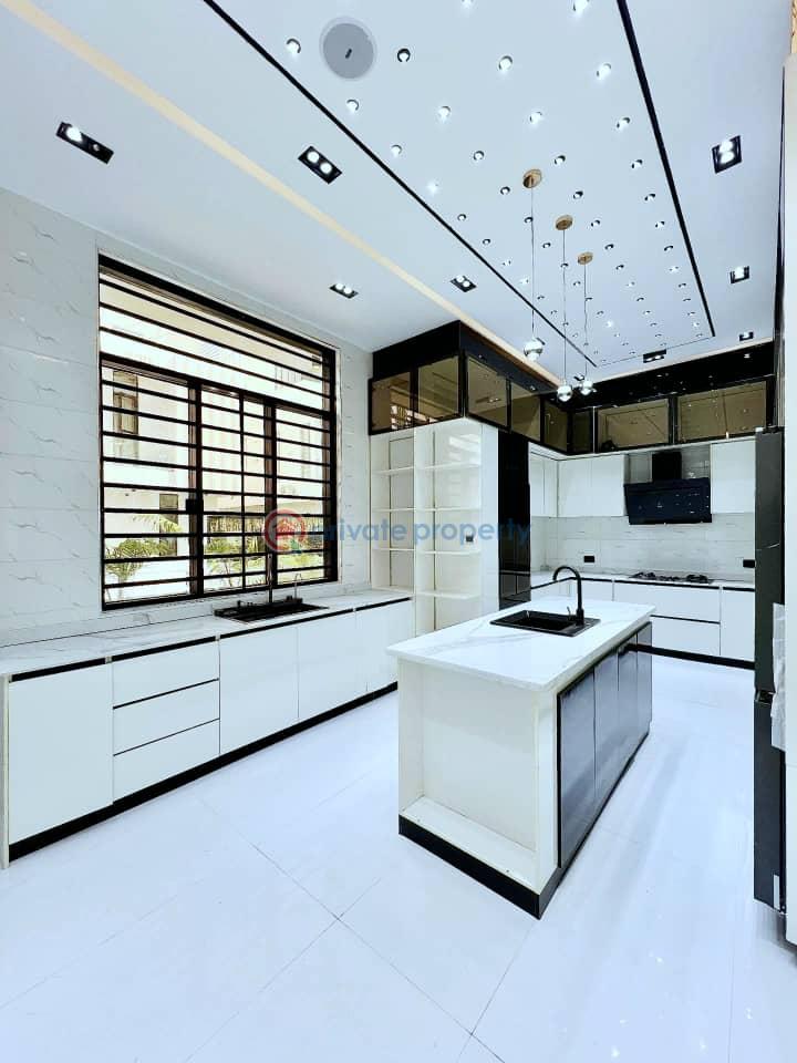 6 bedroom Detached Duplex For Sale Osapa London Lekki Lagos - 14
