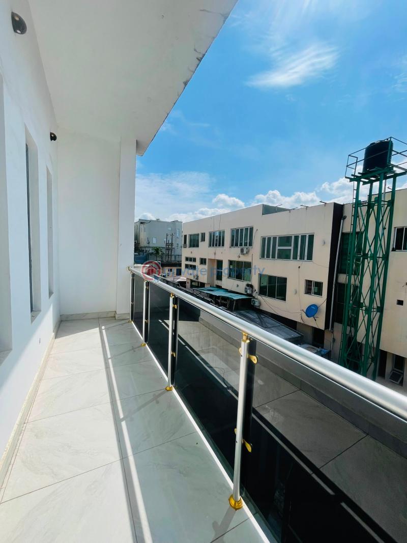 5 bedroom Detached Duplex For Sale Magodo GRA Phase 2 Kosofe/Ikosi Lagos - 2
