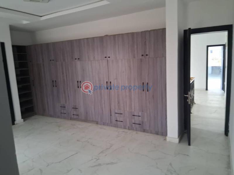 5 bedroom Detached Duplex For Sale Hampton Lake Chevron Drive Lekki Lagos - 46
