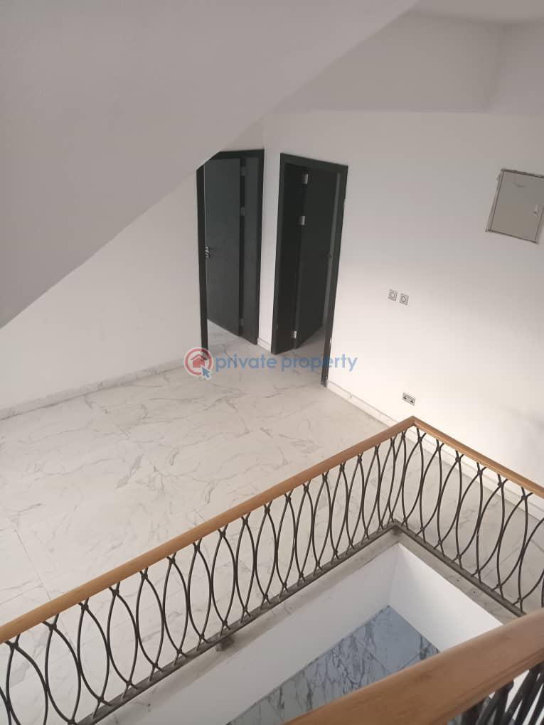 5 bedroom Detached Duplex For Sale Hampton Lake Chevron Drive Lekki Lagos - 5
