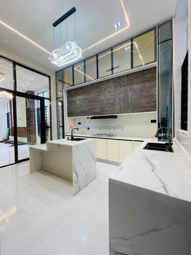5 bedroom Detached Duplex For Sale Chevron Drive Lekki Lagos - 5
