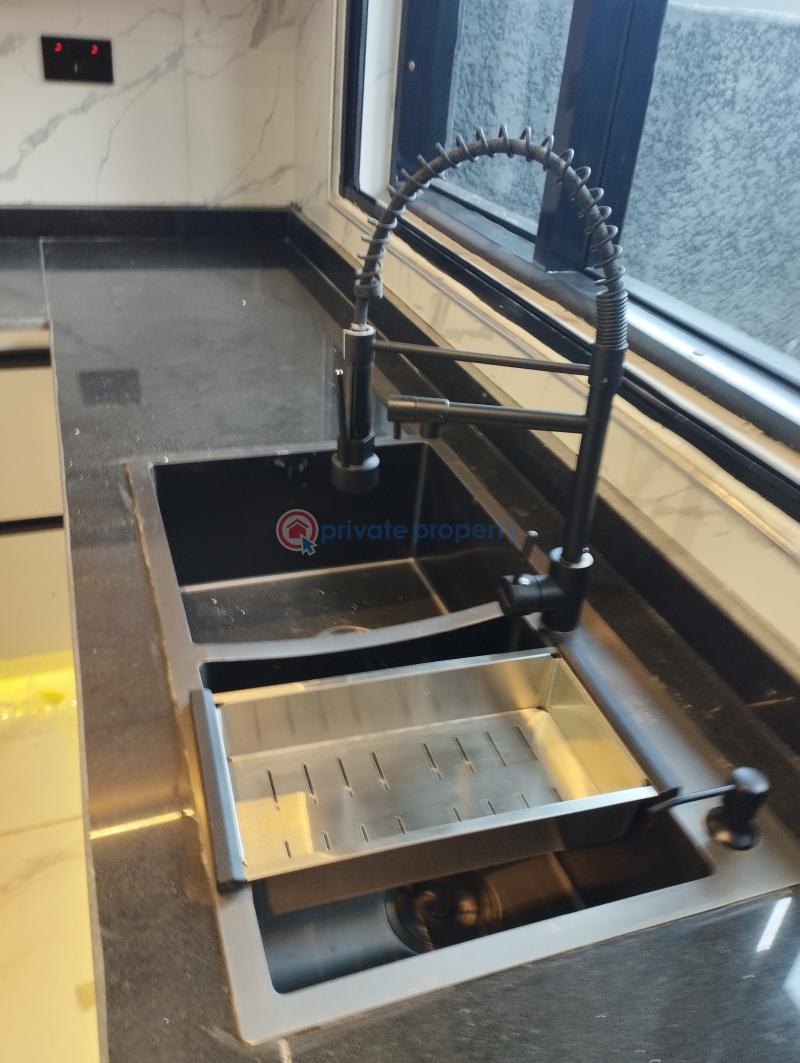 4 bedroom Terrace For Sale Lekki Phase 1 Lagos - 11