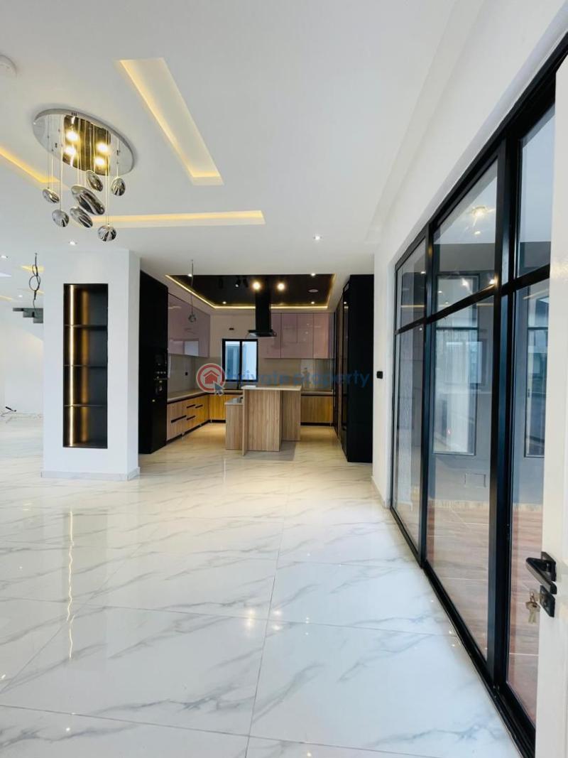 5 bedroom Detached Duplex For Sale Orchid Road, Lekki Lafiaji Lekki Lagos - 4