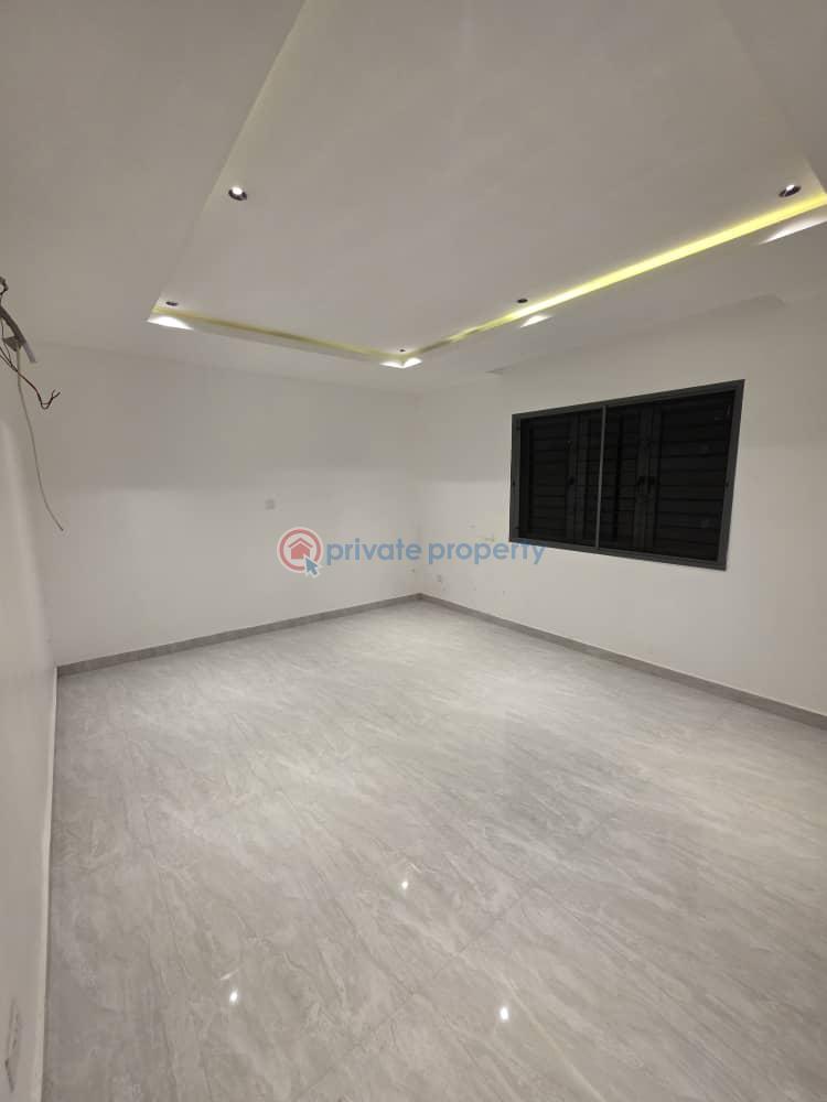 2 bedroom Flat & Apartment For Sale Adjacent Pinnock Beach Estate Lekki Phase 2 Lagos - 13