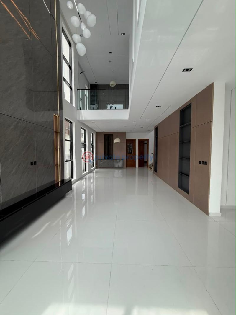 5 bedroom Detached Duplex For Sale Ikota Lekki Lagos - 1