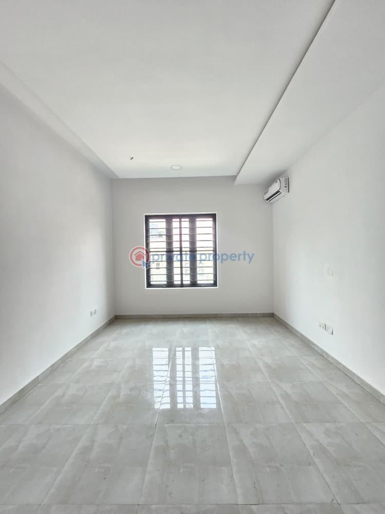 Contemporary spacious 4 bedroom terrace duplex with swimming pool - 8 4 bedroom Terraced Duplex For Sale Victoria Island Lagos - 8