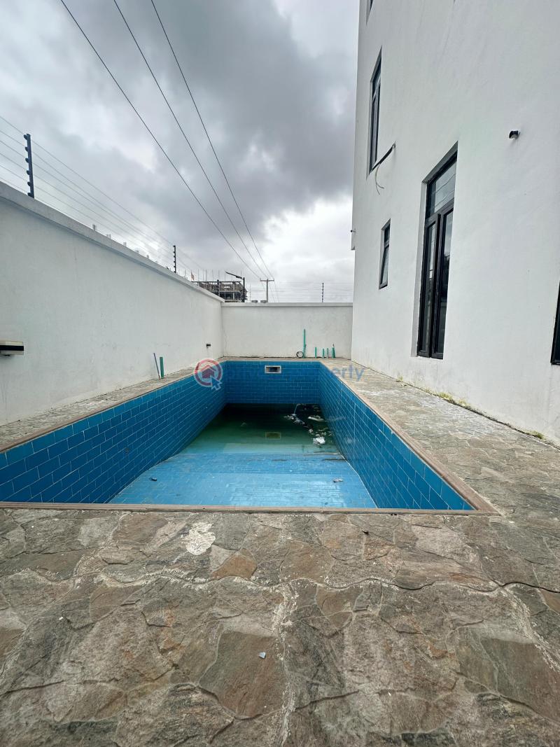 Contemporary spacious 5 bedroom fully detached duplex with bq - 1 5 bedroom Detached Duplex For Sale Lekki Phase 1 Lagos - 1