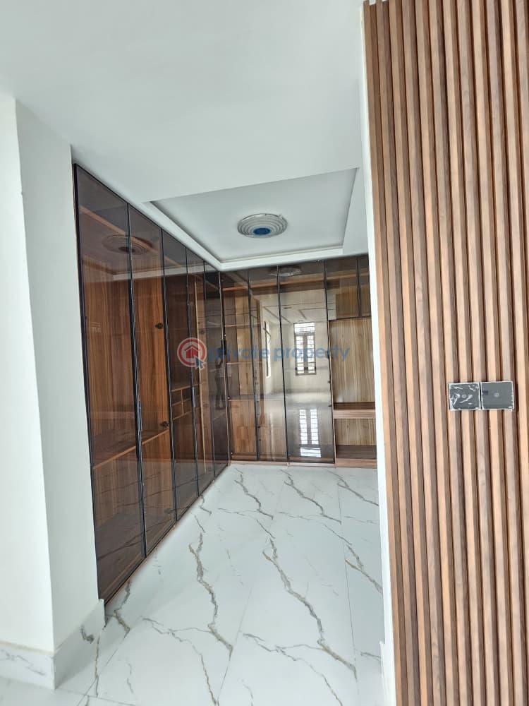 Contemporary spacious 5 bedroom fully detached duplex with bq - 12 5 bedroom Detached Duplex For Sale Lekki Phase 1 Lagos - 12