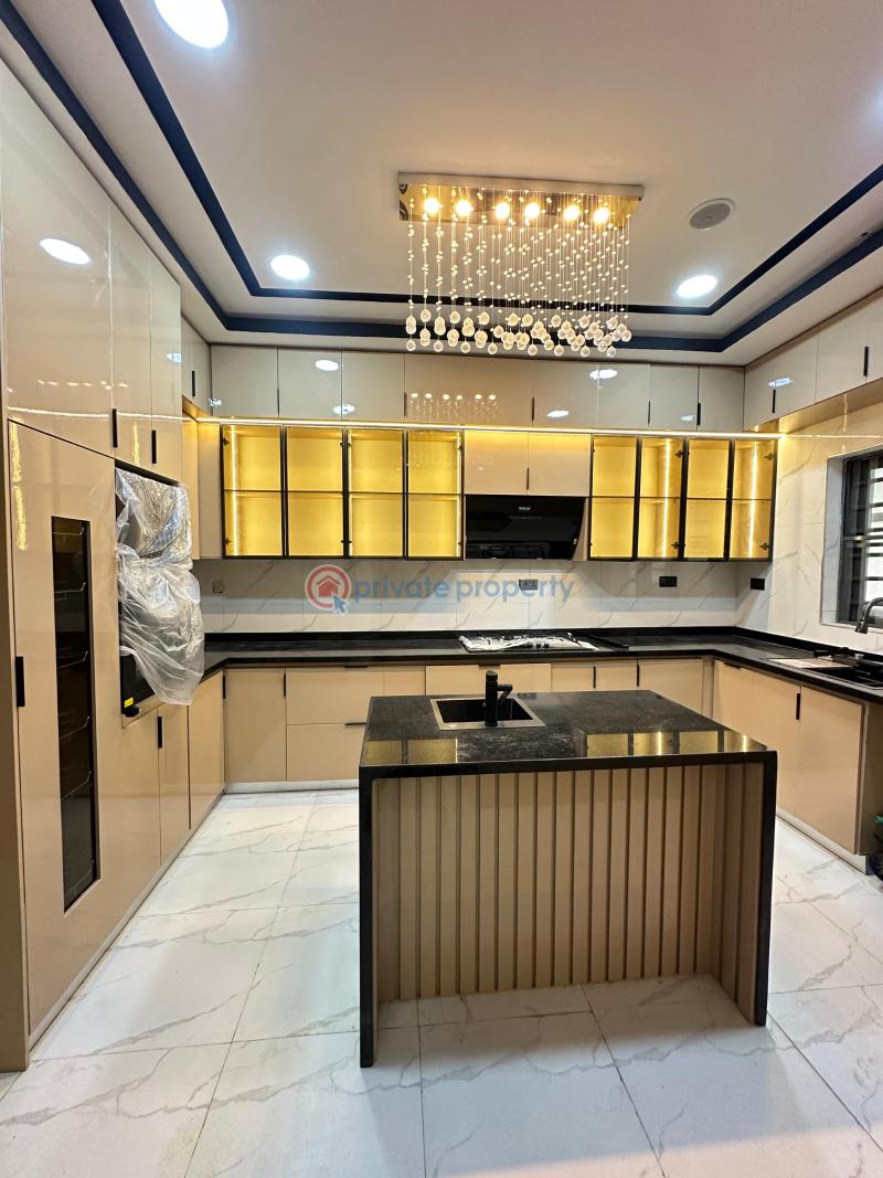 Contemporary spacious 5 bedroom fully detached duplex with bq with roof terrace - 6 5 bedroom Detached Duplex For Sale Chevron Drive Lekki Lagos - 6