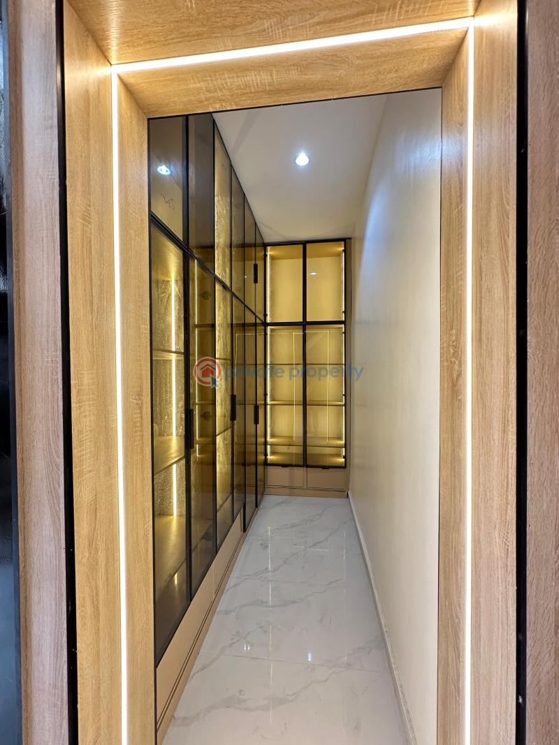 Contemporary spacious 5 bedroom fully detached duplex with bq with roof terrace - 13 5 bedroom Detached Duplex For Sale Chevron Drive Lekki Lagos - 13