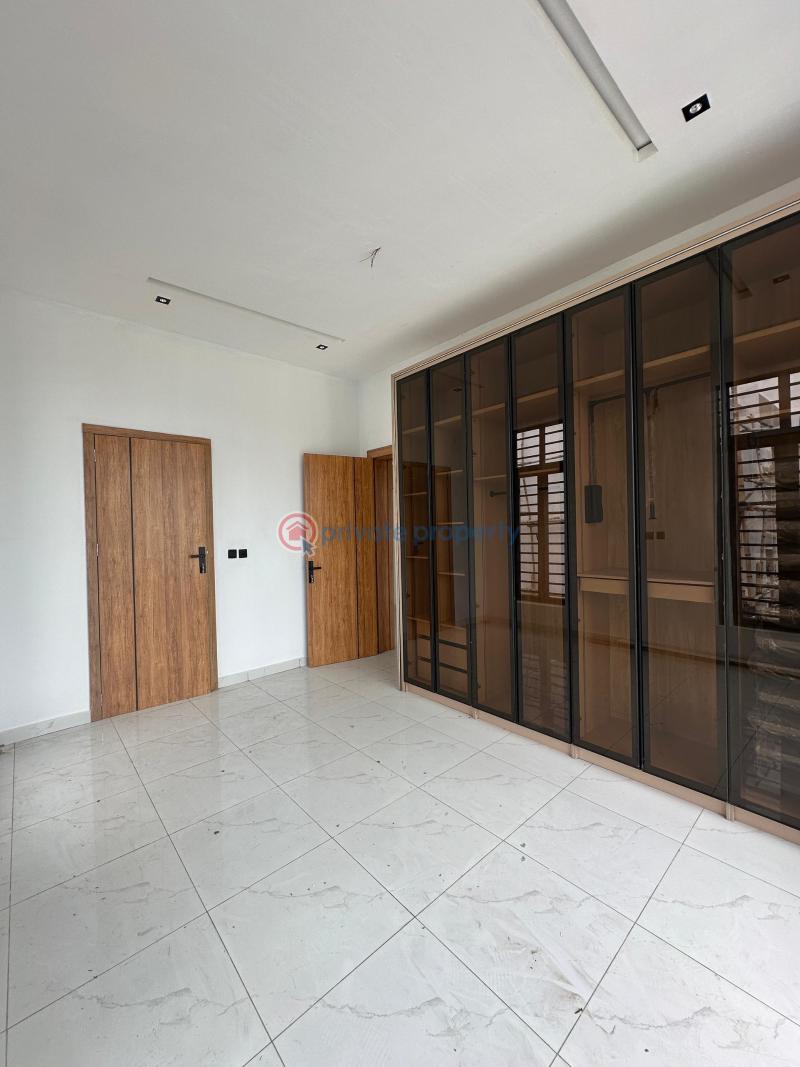 Contemporary spacious 5 bedroom fully duplex with bq - 7 5 bedroom Detached Duplex For Sale Victoria Garden City Lekki Lagos - 7