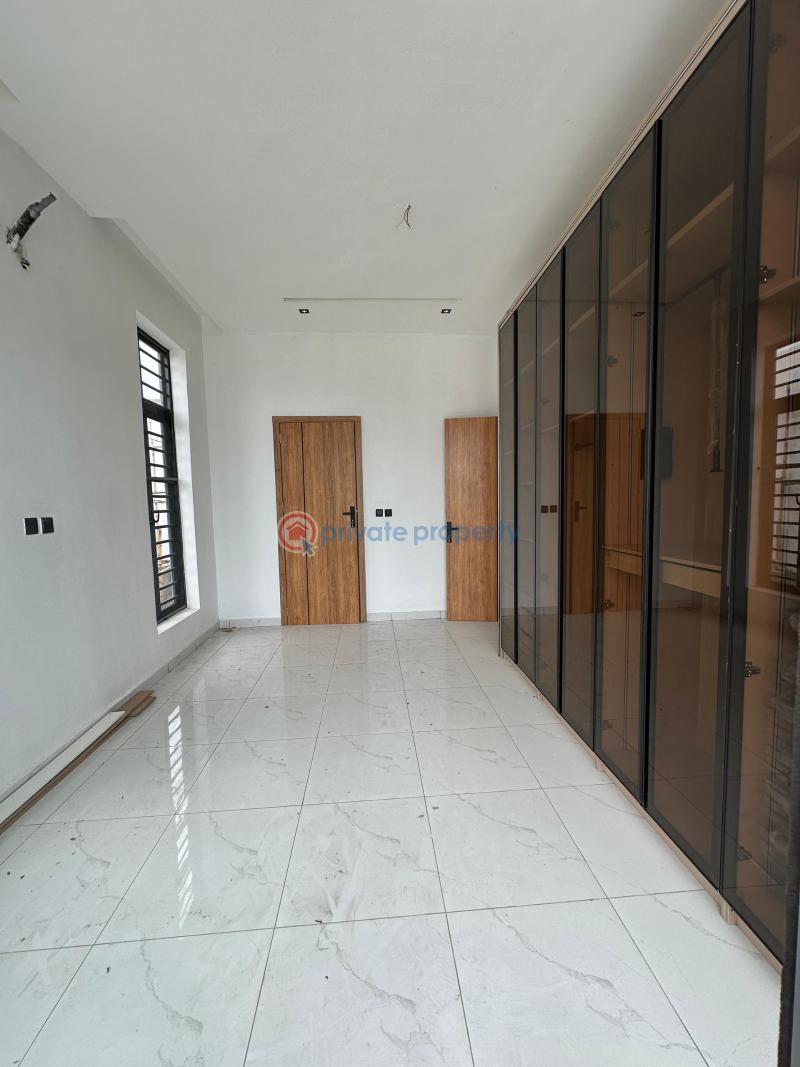 Contemporary spacious 5 bedroom fully duplex with bq - 8 5 bedroom Detached Duplex For Sale Victoria Garden City Lekki Lagos - 8