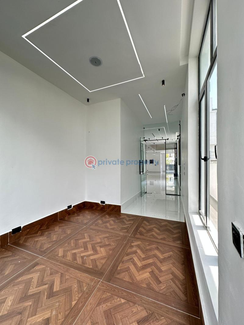 Contemporary spacious luxury 5 bedroom fully detached duplex with bq swimming pool and gym room - 8 5 bedroom Detached Duplex For Sale Lekki Lagos - 8