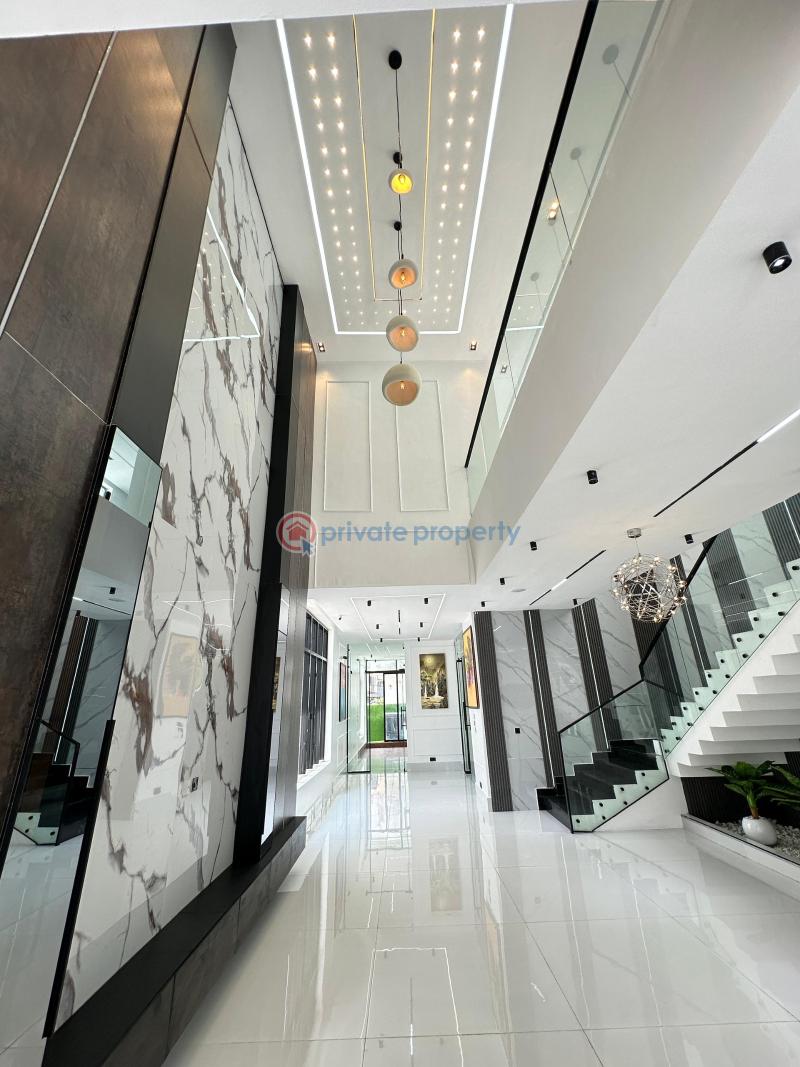 Contemporary spacious luxury 5 bedroom fully detached duplex with bq swimming pool and gym room - 4 5 bedroom Detached Duplex For Sale Lekki Lagos - 4