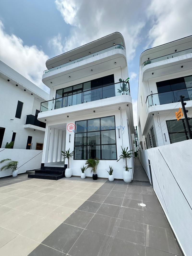 Contemporary spacious luxury 5 bedroom fully detached duplex with bq swimming pool and gym room - 0 5 bedroom Detached Duplex For Sale Lekki Lagos - 0