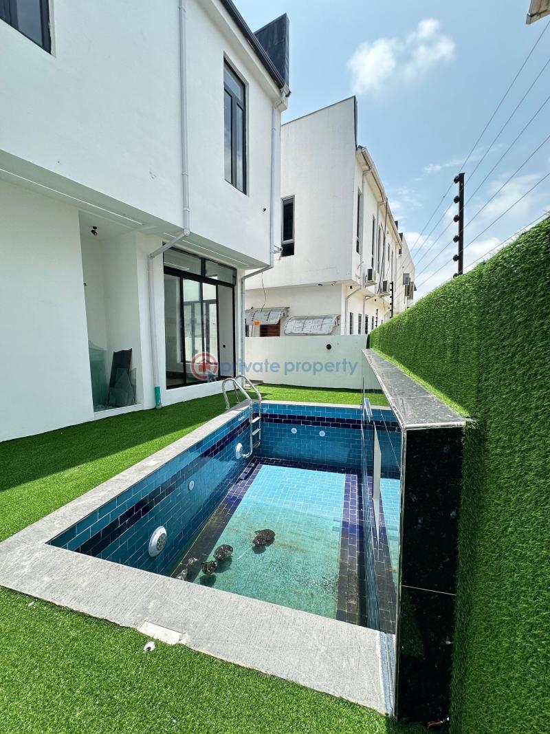 Contemporary spacious luxury 5 bedroom fully detached duplex with bq swimming pool and gym room - 7 5 bedroom Detached Duplex For Sale Lekki Lagos - 7