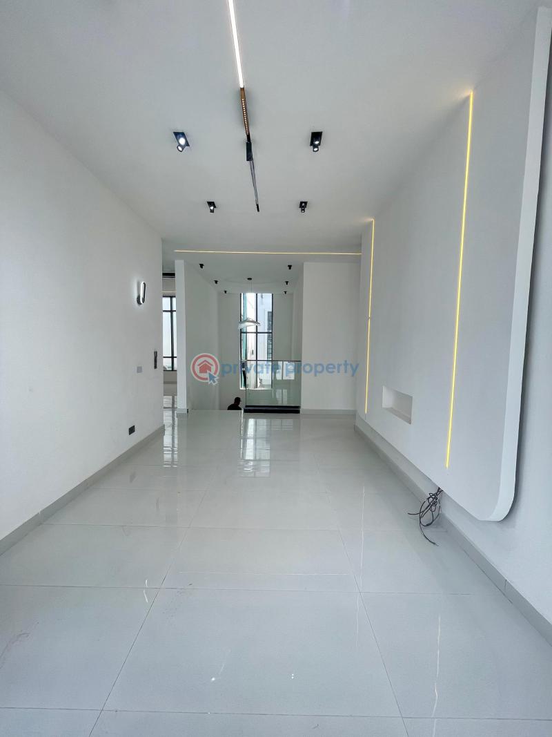 5 bedroom Detached Duplex For Sale Estate Lekki Lagos - 12