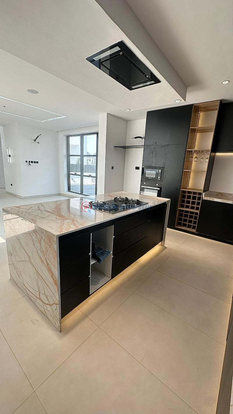 5 bedroom Detached Duplex For Sale Orchid Road Lekki Lekki Lagos - 3