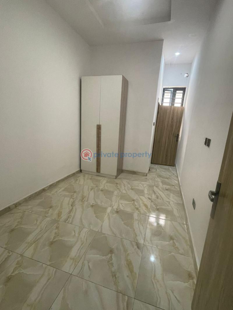 Converted room and parlor( sharing kitchen)- video available - 2 1 bedroom Mini Flat For Rent Atlantic Ville Bosmak Estate Harris Drive Vgc Lekki Lagos - 2