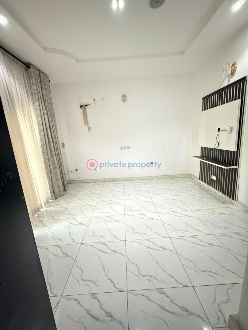 2 bedroom Flat & Apartment For Rent Main Thomas Estate Thomas Estate Ajah Lagos - 1
