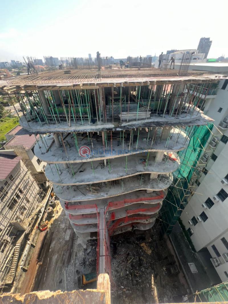 4 bedroom Shared Apartment For Sale . Old Ikoyi Lagos - 4