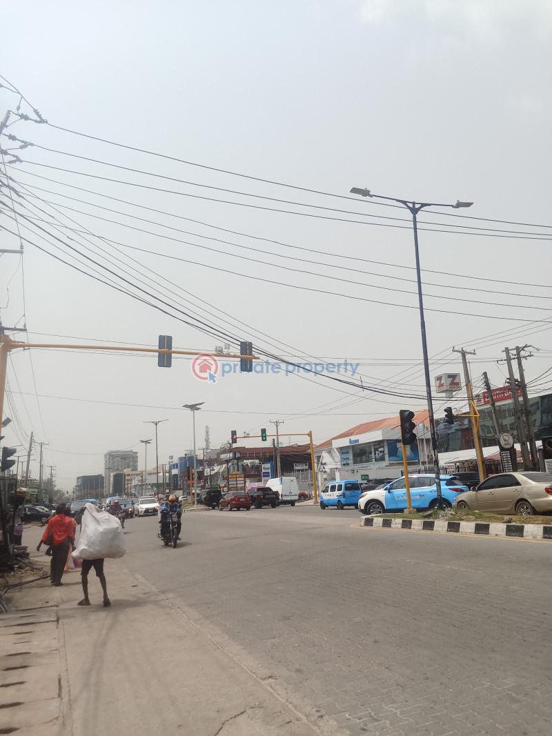 House For Sale Admiralty Way Lekki Phase 1 Lagos - 1