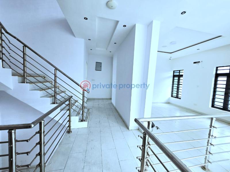 5 bedroom Detached Duplex For Rent Lekki Right, U3 Estate Lekki Phase 1 Lagos - 3