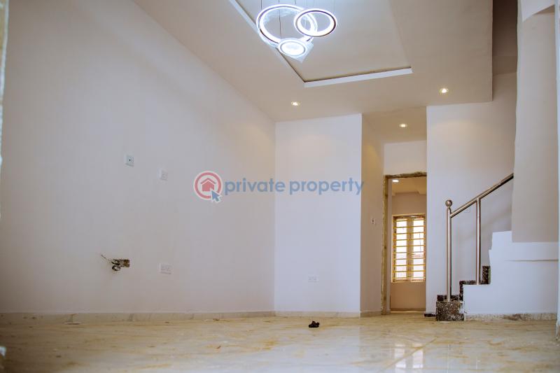 Corner unit 3bedroom terrace - 2 3 bedroom Terrace For Sale Pentagon Court Phase 5 Annex, Off Adenike Olotun Street, Ikota Gra Ikota Lekki Lagos - 2