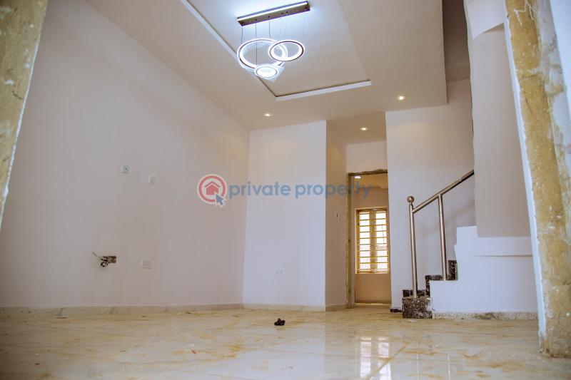 Corner unit 3bedroom terrace - 3 3 bedroom Terrace For Sale Pentagon Court Phase 5 Annex, Off Adenike Olotun Street, Ikota Gra Ikota Lekki Lagos - 3