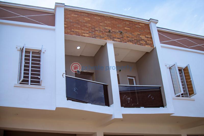 Corner unit 3bedroom terrace - 6 3 bedroom Terrace For Sale Pentagon Court Phase 5 Annex, Off Adenike Olotun Street, Ikota Gra Ikota Lekki Lagos - 6