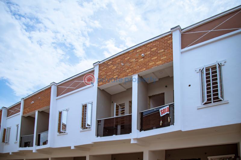 Corner unit 3bedroom terrace - 5 3 bedroom Terrace For Sale Pentagon Court Phase 5 Annex, Off Adenike Olotun Street, Ikota Gra Ikota Lekki Lagos - 5