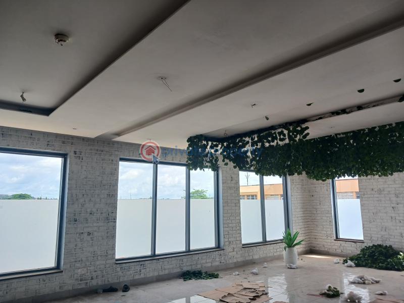 Mall/Complex/Plaza For Rent New Bodija Bodija Ibadan Oyo - 1