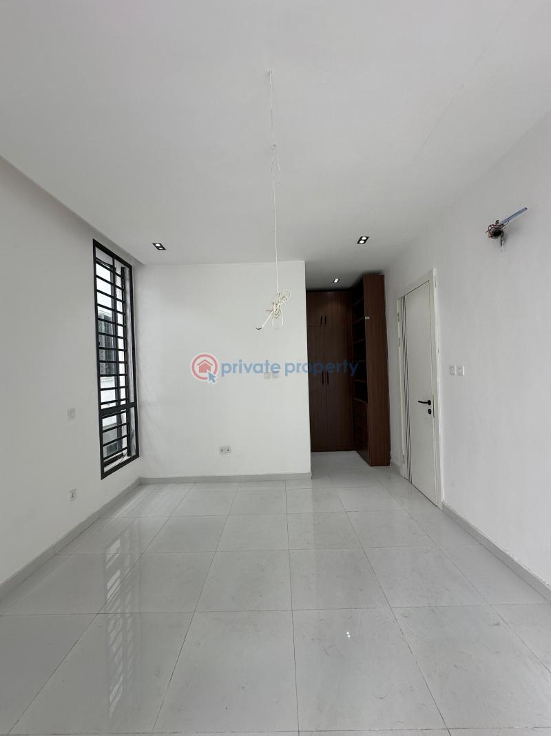 2 bedroom Block Of Flats For Sale Ologolo Lekki Lagos - 5