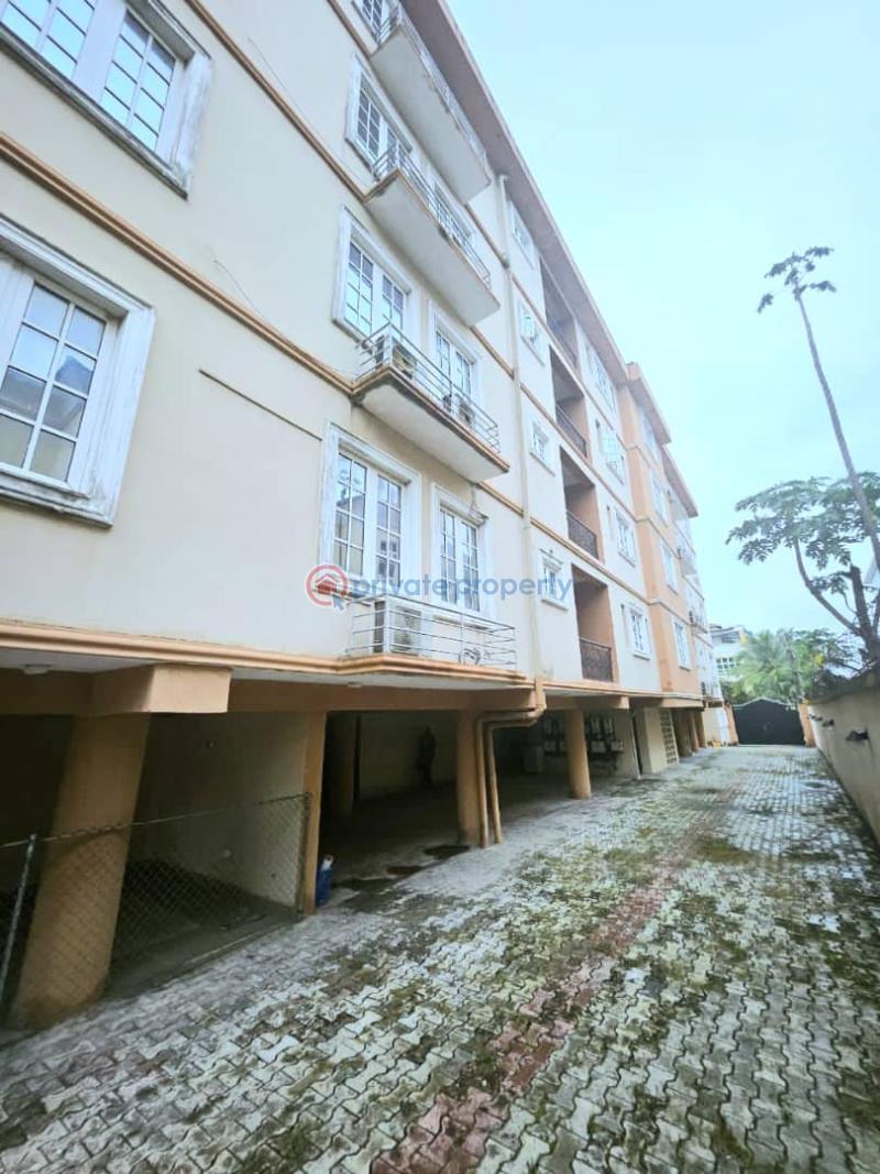 Cozy 3-bedroom apartment with pool and bq - 0 3 bedroom Flat & Apartment For Rent Victoria Island Lagos - 0