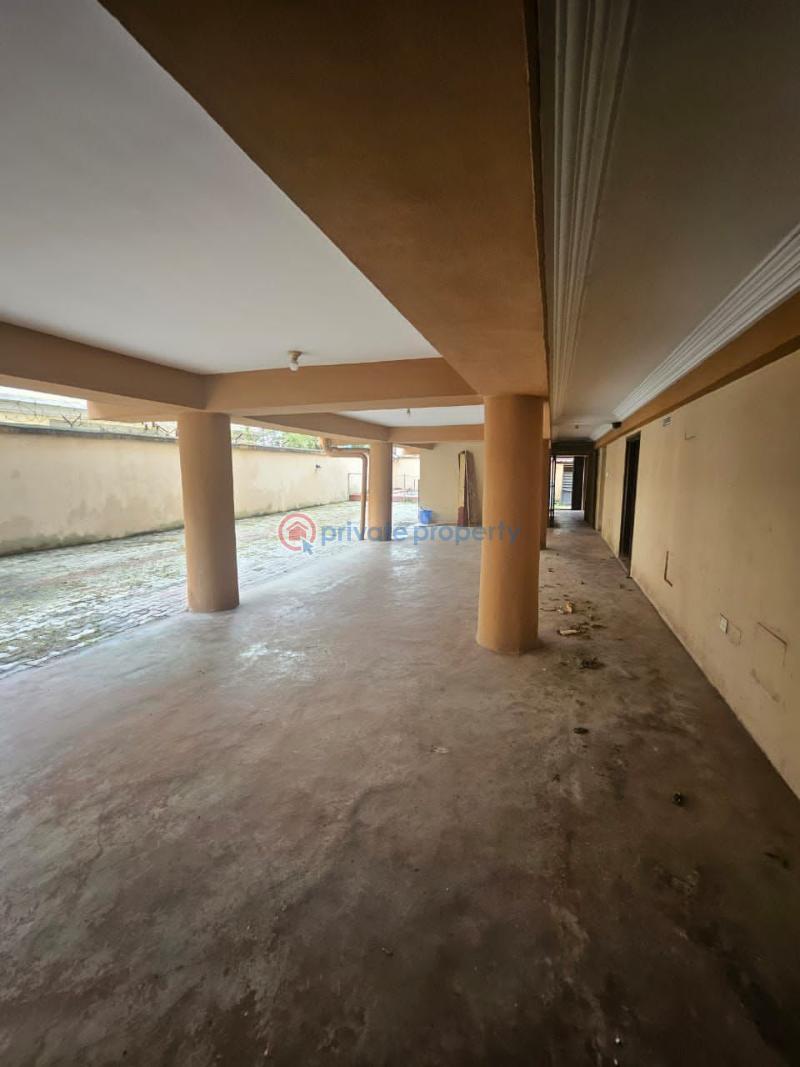 Cozy 3-bedroom apartment with pool and bq - 4 3 bedroom Flat & Apartment For Rent Victoria Island Lagos - 4