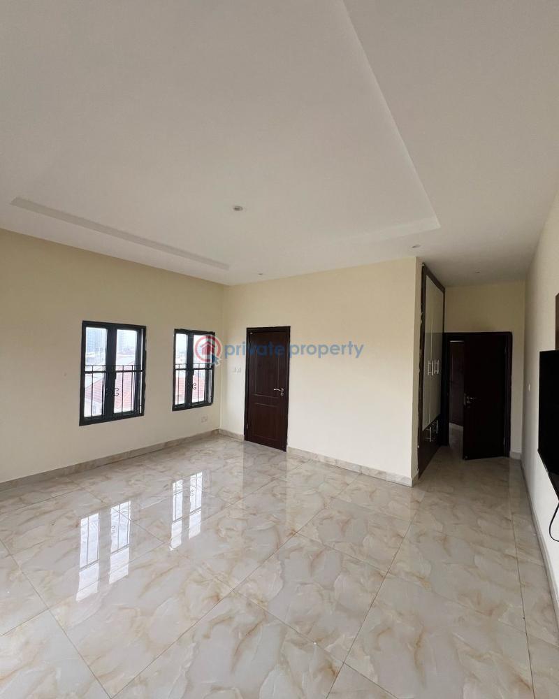Cozy 3bedroom apartment with bq,swimmingpool and elevator - 7 3 bedroom Block Of Flats For Rent Victoria Island Lagos - 7