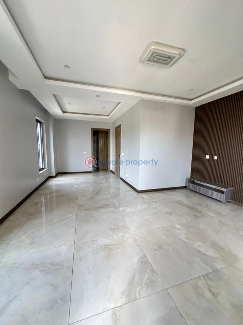 Cozy 4bedroom maisonette with bq, swimmingpool and elevator - 6 4 bedroom Maisonette For Sale Lekki Phase 1 Lagos - 6
