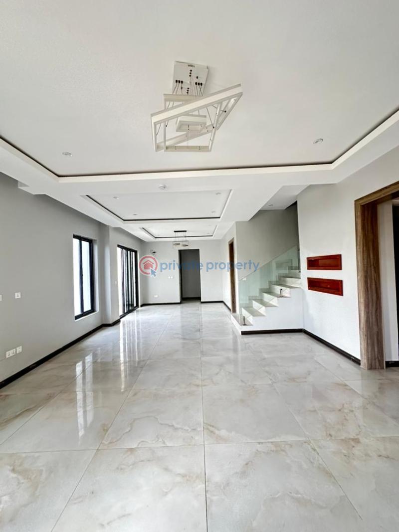 Cozy 4bedroom maisonette with bq, swimmingpool and elevator - 1 4 bedroom Maisonette For Sale Lekki Phase 1 Lagos - 1