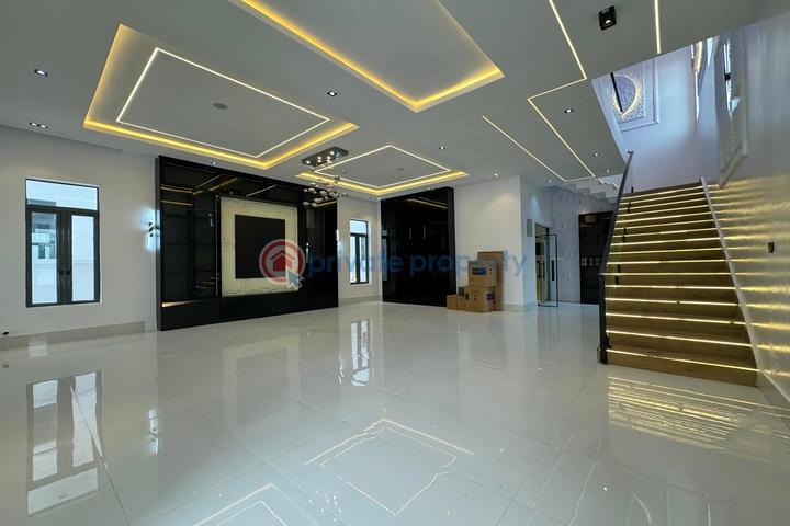 Cozy 5 bedroom detached duplex with swimming and boys quarter - 3 5 bedroom Detached Duplex For Sale Ajah Lagos - 3