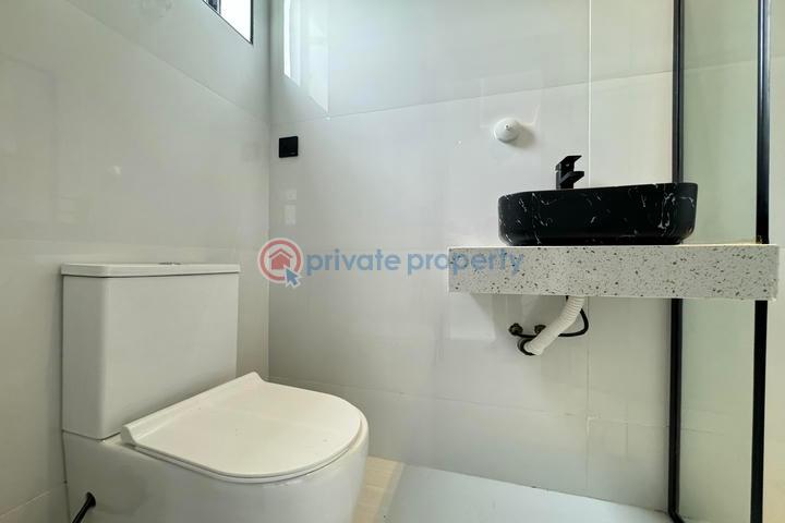 Cozy 5 bedroom detached duplex with swimming and boys quarter - 28 5 bedroom Detached Duplex For Sale Ajah Lagos - 28