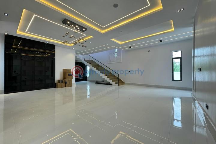 Cozy 5 bedroom detached duplex with swimming and boys quarter - 4 5 bedroom Detached Duplex For Sale Ajah Lagos - 4