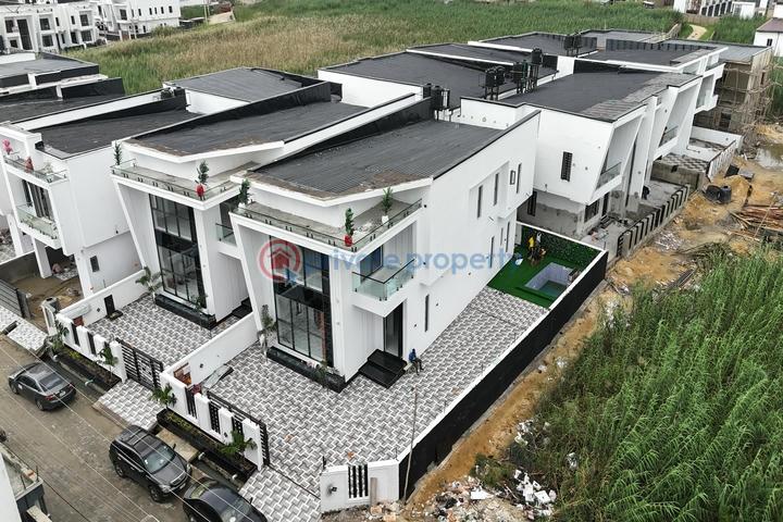 Cozy 5 bedroom detached duplex with swimming and boys quarter - 1 5 bedroom Detached Duplex For Sale Ajah Lagos - 1