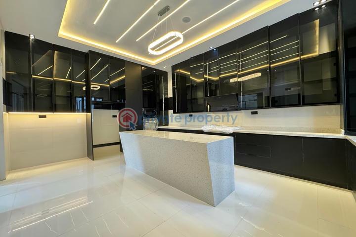 Cozy 5 bedroom detached duplex with swimming and boys quarter - 7 5 bedroom Detached Duplex For Sale Ajah Lagos - 7