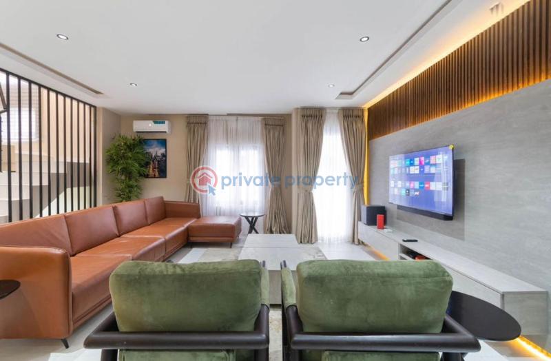 3 bedroom Flat & Apartment Short let Kunsenla Road ,ikate Lekki Phase 1 Lagos - 1