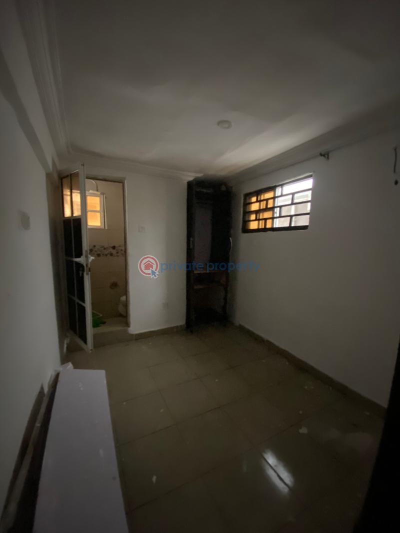 1 bedroom Flat & Apartment For Rent Secured Estate Behind Dominos Pizza Ologolo Lekki Lagos - 4