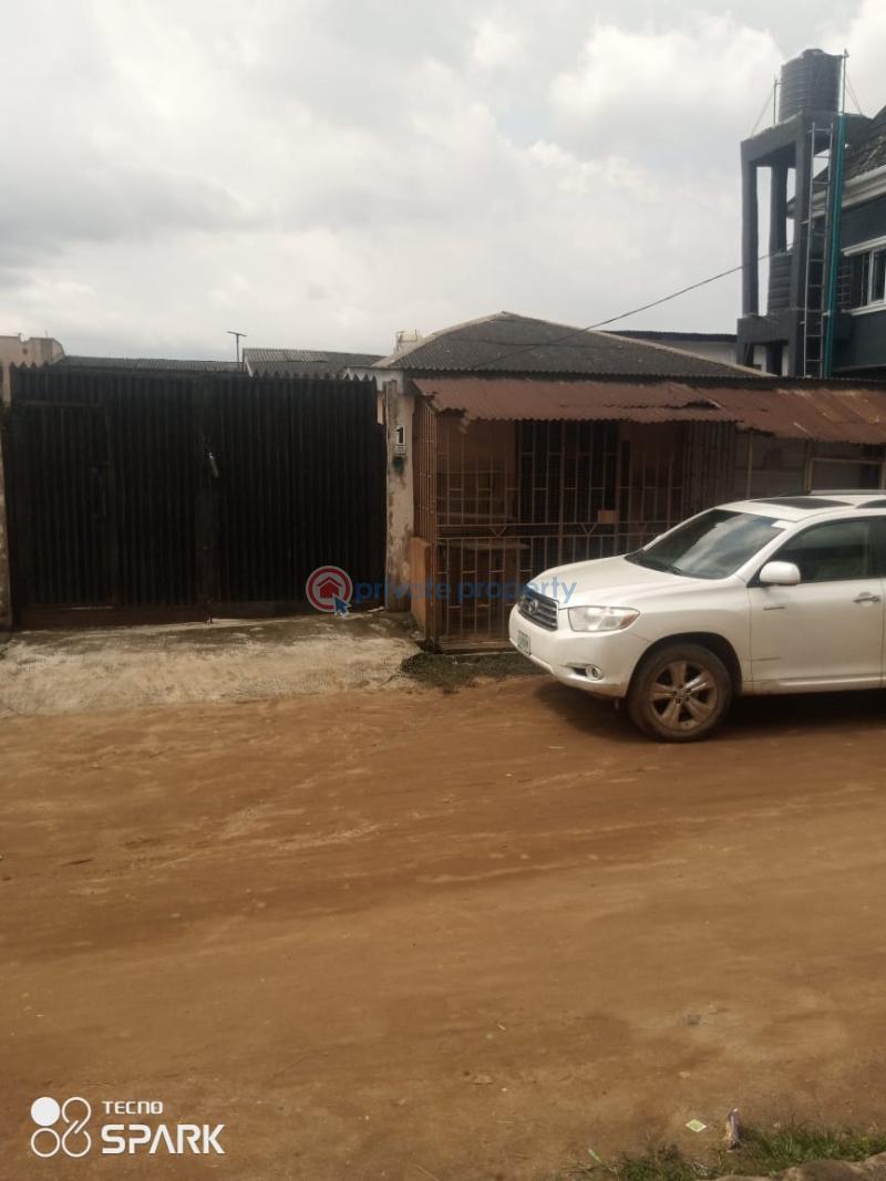 Decent 3 bedroom bungalow with shops - 3 3 bedroom Bungalow For Sale Idimu Ejigbo Idimu Egbe/Idimu Lagos - 3