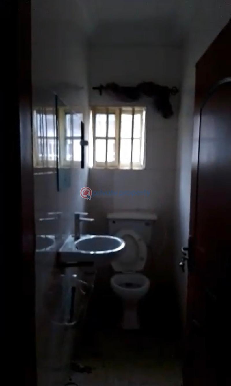 3 bedroom Block Of Flats For Rent Adeniyi Jones Ikeja Lagos - 2
