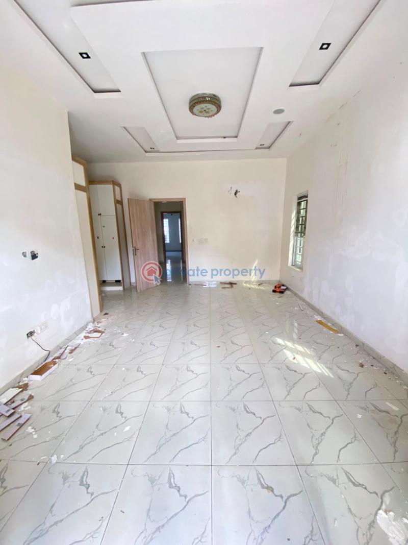 4 bedroom Terraced Duplex For Rent Harris Drives Victoria Garden City Lekki Lagos - 8