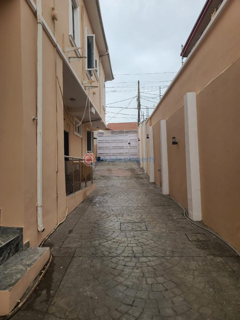 4 bedroom Terraced Duplex For Rent Magodo GRA Phase 2 Kosofe/Ikosi Lagos - 1