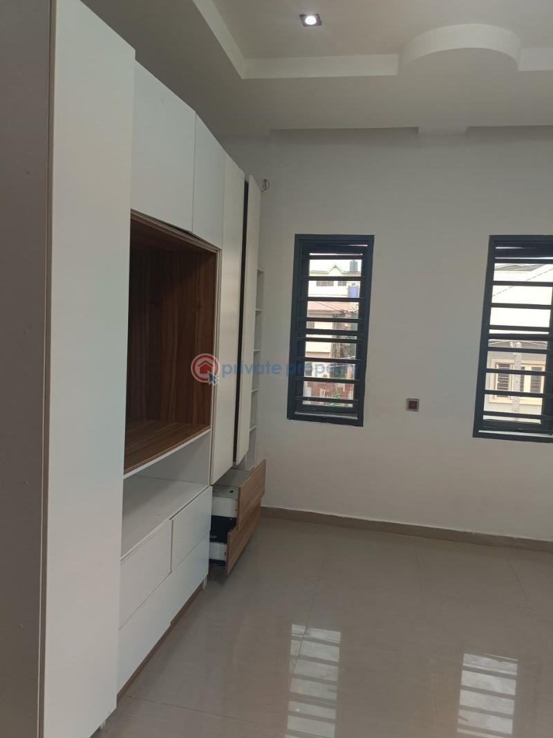 5 bedroom Detached Duplex For Rent Magodo GRA Phase 2 Kosofe/Ikosi Lagos - 2